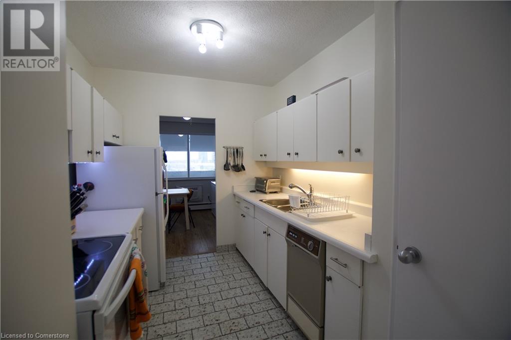 45 Westmount Road N Unit# 602, Waterloo, Ontario  N2L 2R3 - Photo 2 - 40685326