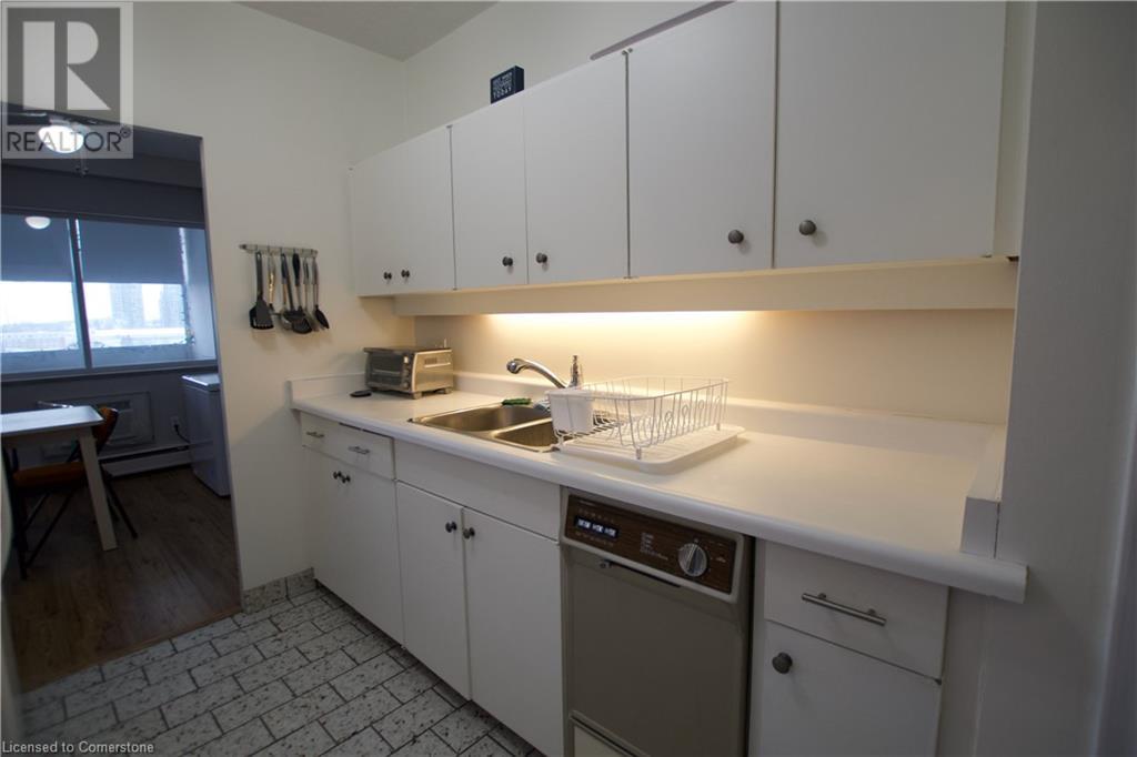 45 Westmount Road N Unit# 602, Waterloo, Ontario  N2L 2R3 - Photo 5 - 40685326