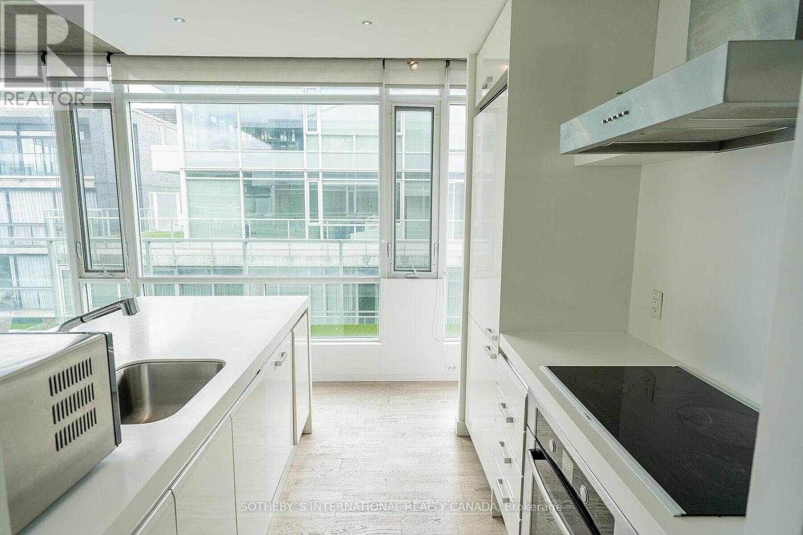 1005 - 75 Portland Street, Toronto, Ontario  M5V 2M9 - Photo 12 - C11898557