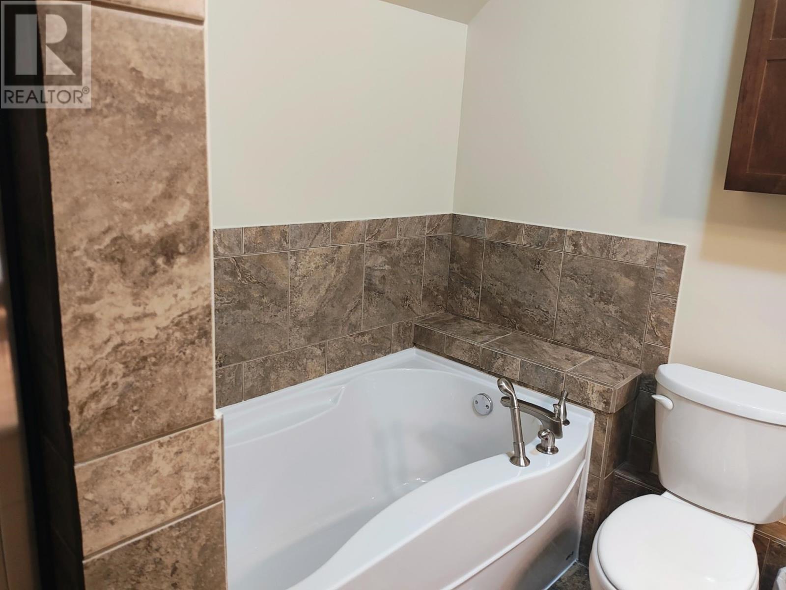 106 Shuniah St, Thunder Bay, Ontario  P7A 2Z1 - Photo 11 - TB241398