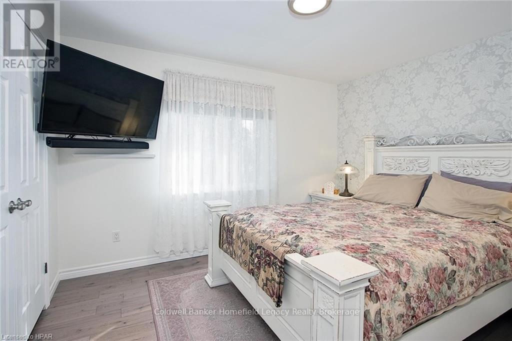 7 King Crescent, East Zorra-Tavistock, Ontario  N0J 1L0 - Photo 18 - X11898513