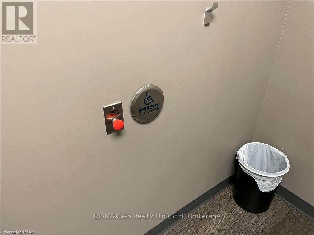 C8/9 - 804 Ontario Street, Stratford, Ontario  N5A 3K1 - Photo 11 - X11898514