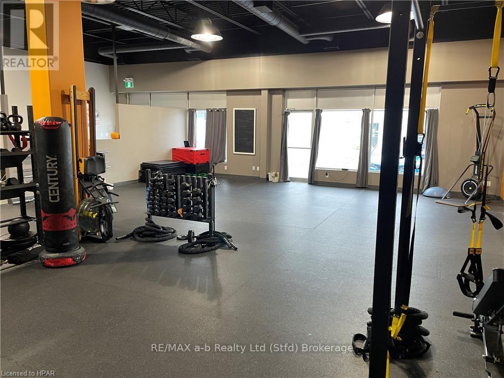 C8/9 - 804 Ontario Street, Stratford, Ontario  N5A 3K1 - Photo 13 - X11898514