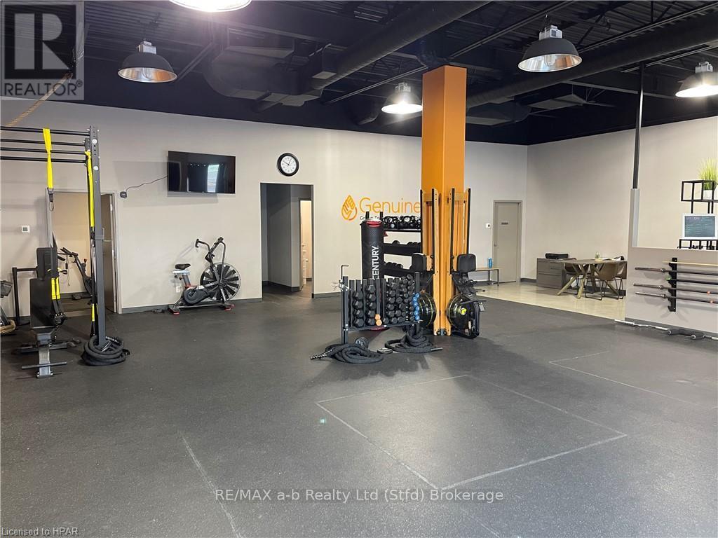 C8/9 - 804 Ontario Street, Stratford, Ontario  N5A 3K1 - Photo 6 - X11898514