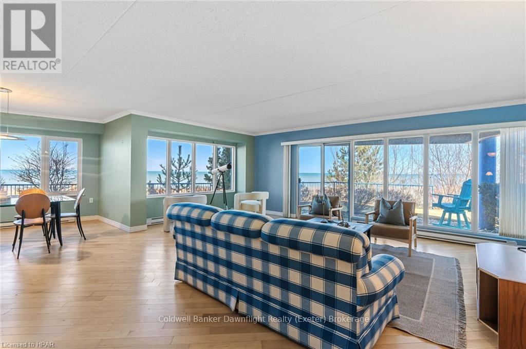 101 - 9 Pine Street, Lambton Shores, Ontario  N0M 1T0 - Photo 27 - X11898527