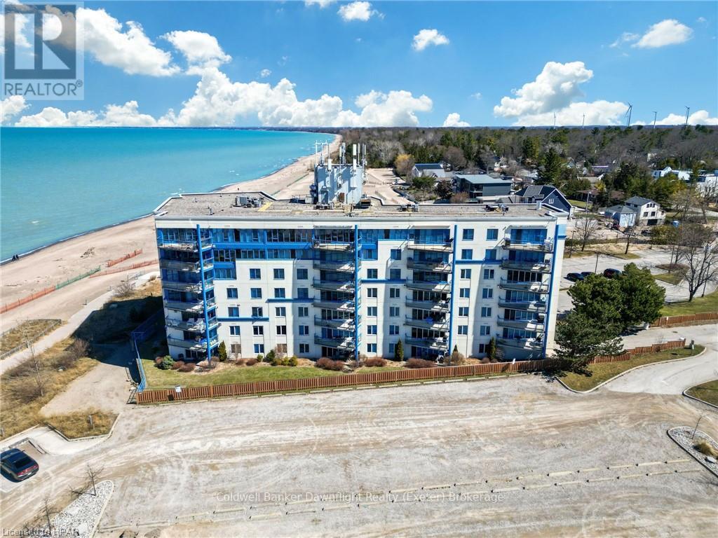 101 - 9 Pine Street, Lambton Shores, Ontario  N0M 1T0 - Photo 5 - X11898527