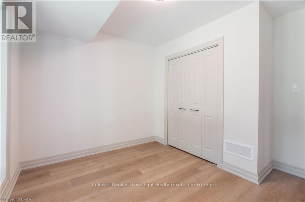 104 Greene Street, South Huron, Ontario  N0M 1S2 - Photo 35 - X11898539