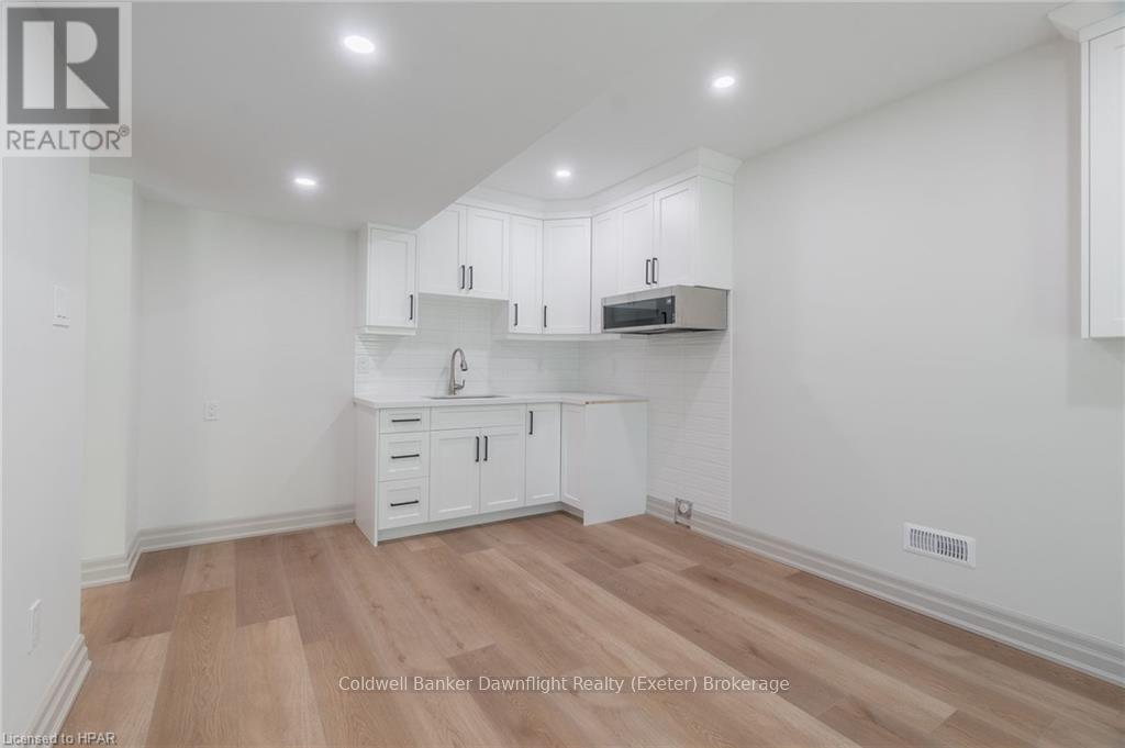 104 Greene Street, South Huron, Ontario  N0M 1S2 - Photo 37 - X11898539