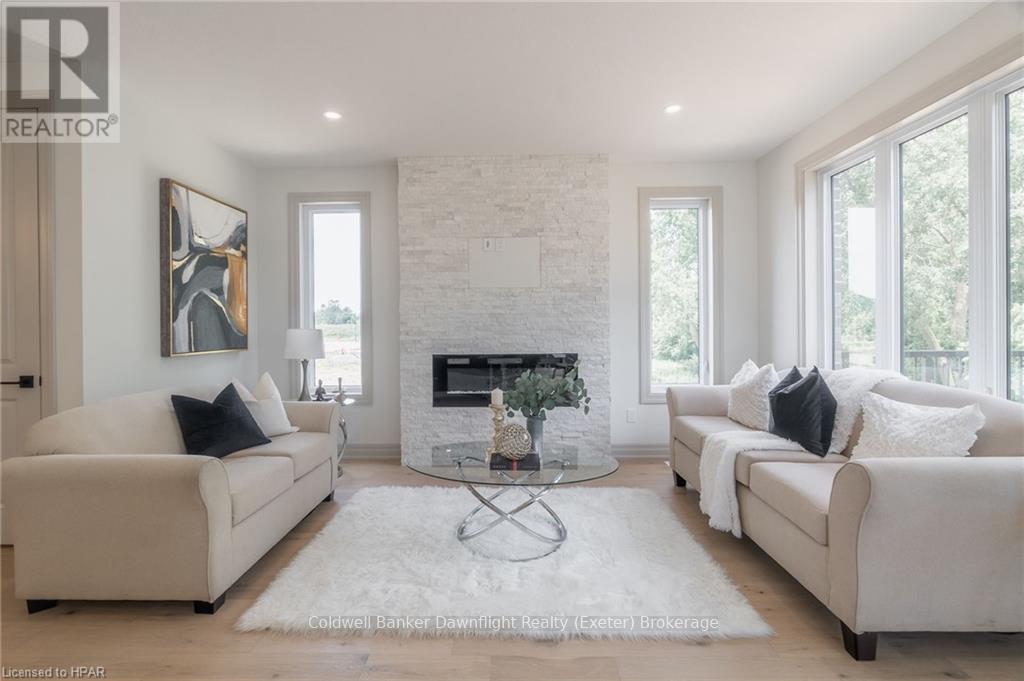 104 Greene Street, South Huron, Ontario  N0M 1S2 - Photo 8 - X11898539