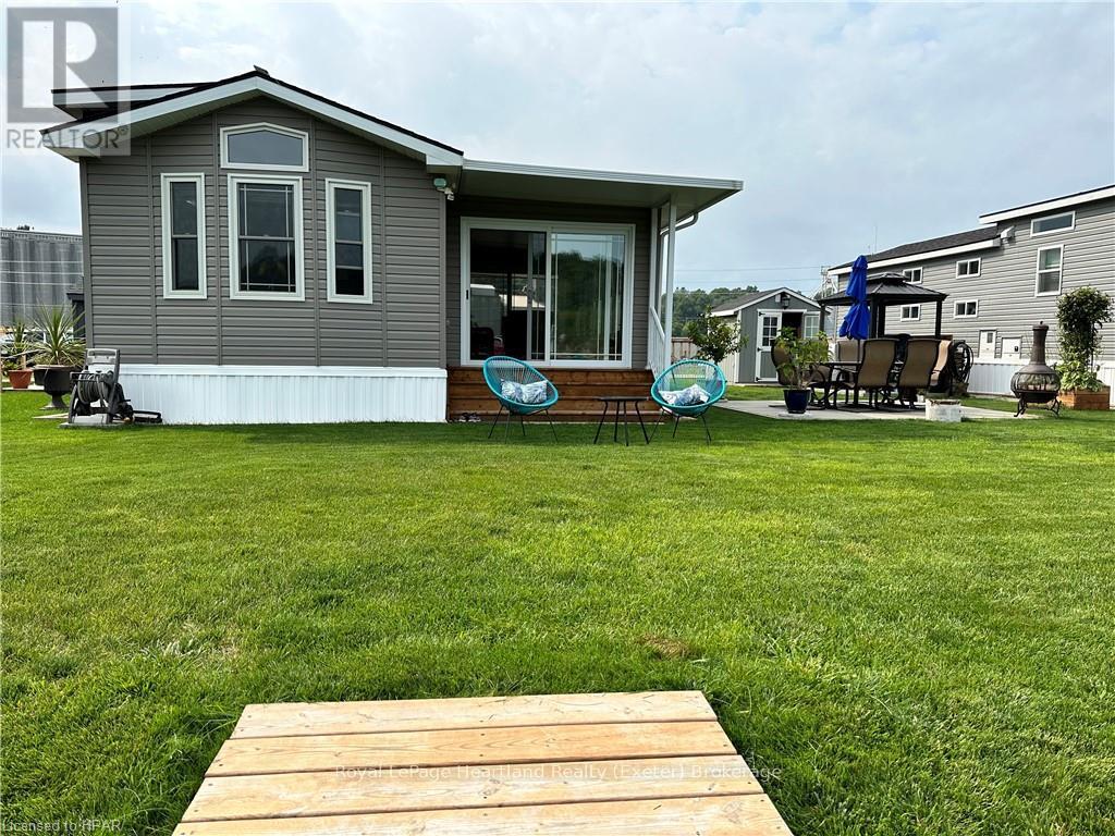 H-12 - 100 North Harbour Road W, Goderich (Goderich (Town)), Ontario  N7A 2W6 - Photo 2 - X11898548