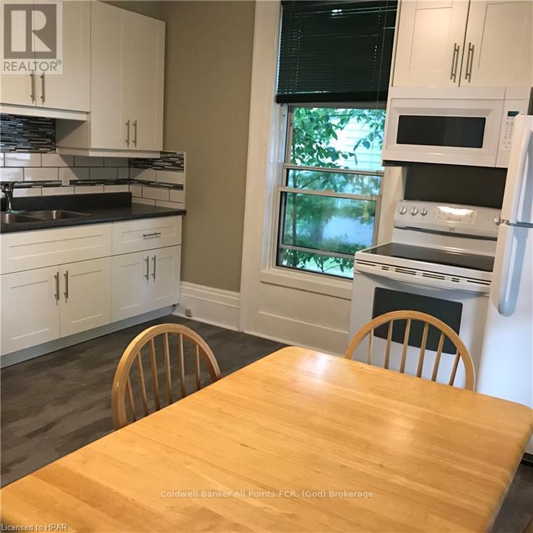 116 Quebec Street, Goderich (Goderich (Town)), Ontario  N7A 2G7 - Photo 10 - X11898551