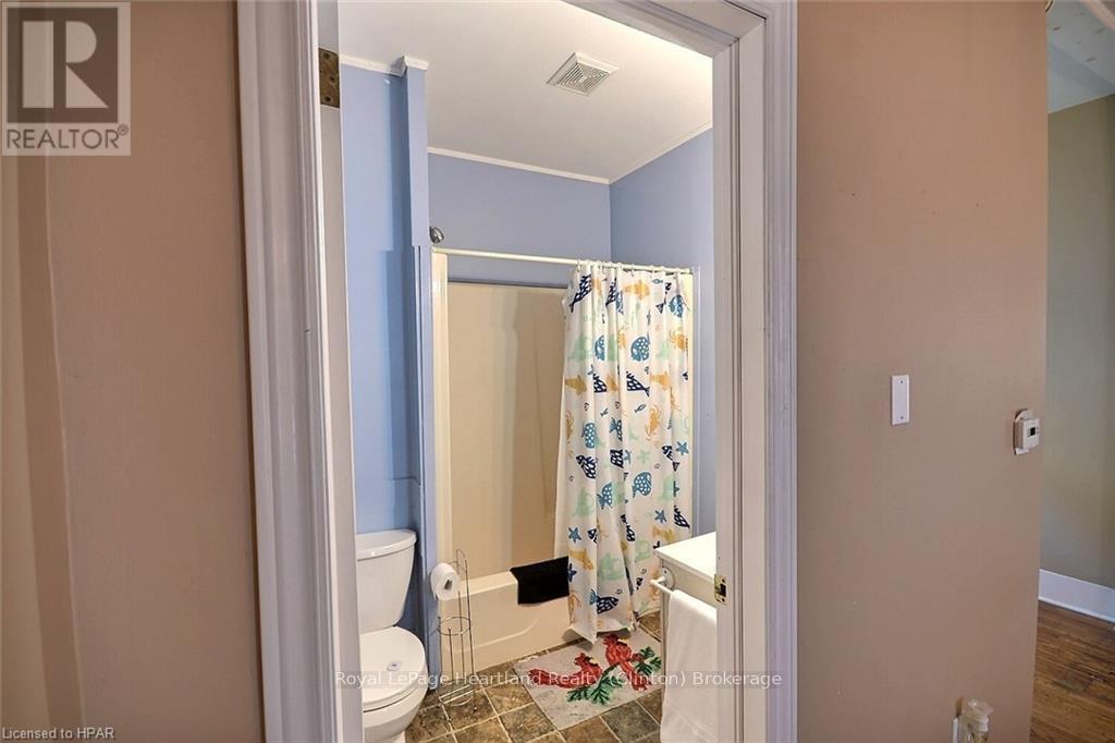 122 Huron Street, Central Huron, Ontario  N0M 1L0 - Photo 9 - X11898552