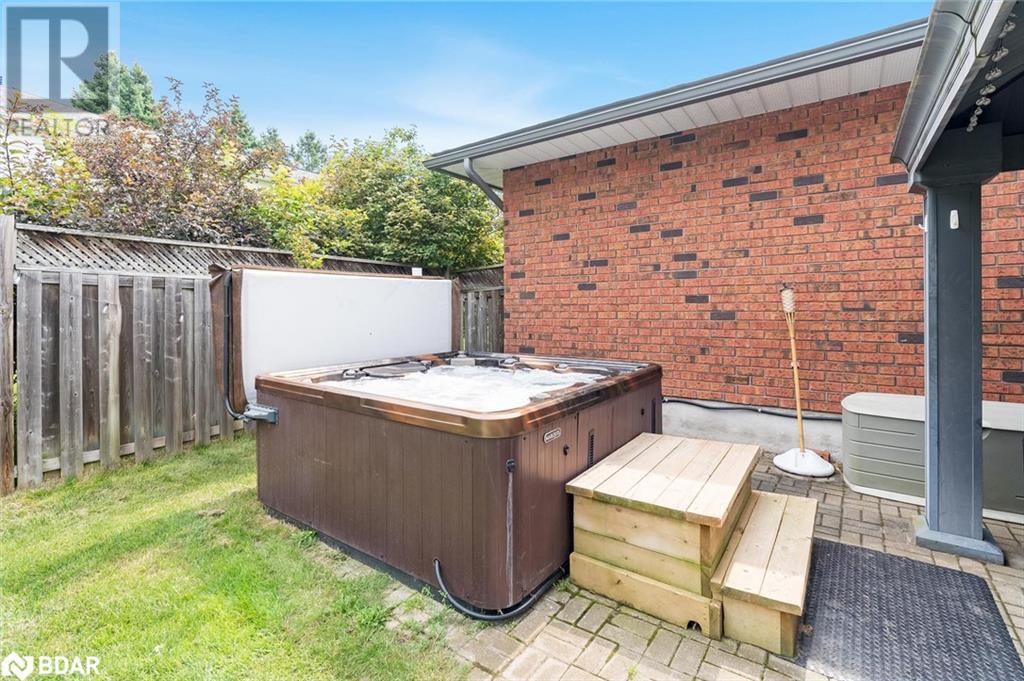 220 Moonstone Road E, Moonstone, Ontario  L0K 1N0 - Photo 18 - 40685495