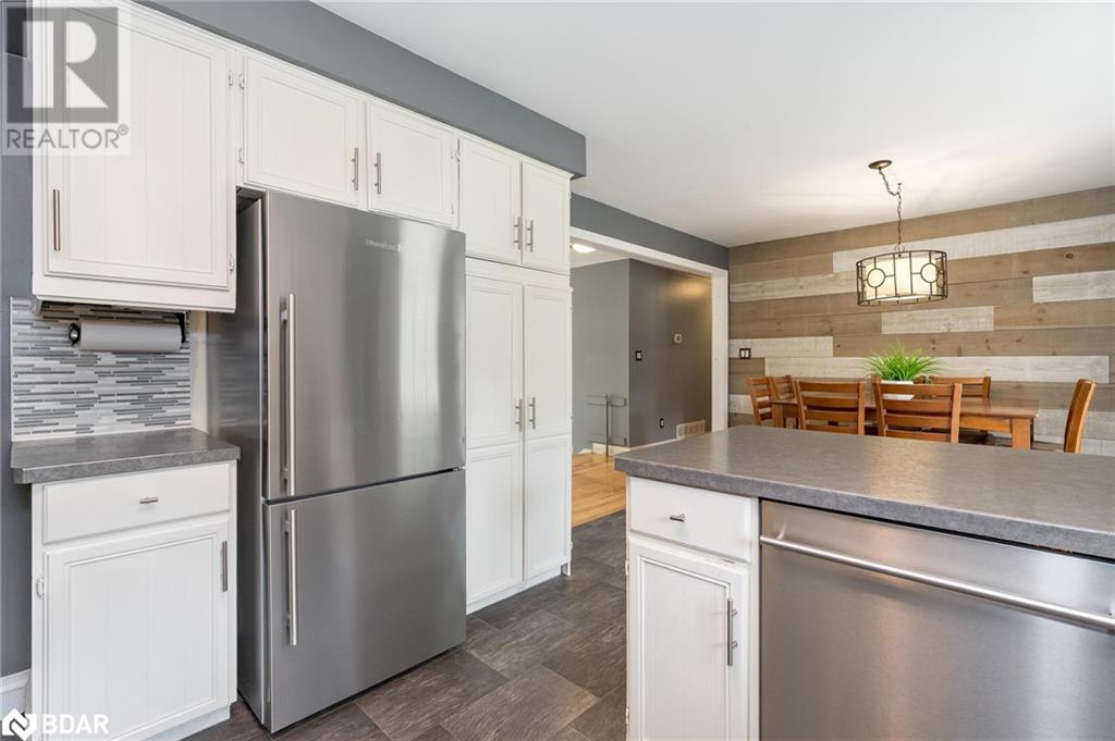 220 Moonstone Road E, Moonstone, Ontario  L0K 1N0 - Photo 4 - 40685495