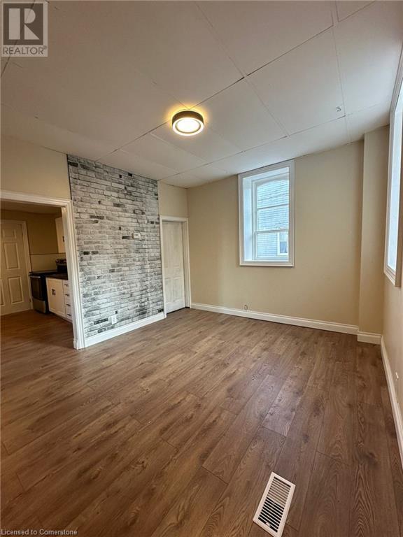 88 Queens Street W Unit# 1, Cambridge, Ontario  N3C 1G3 - Photo 13 - 40686141