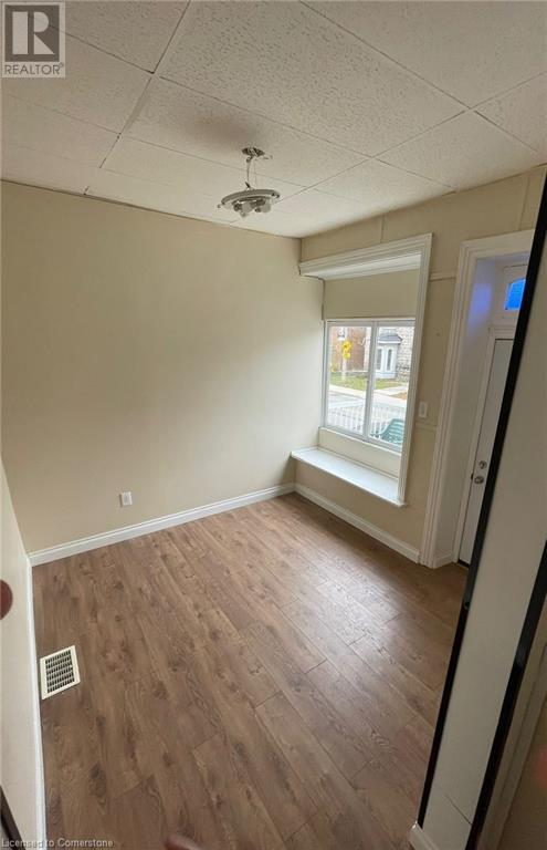 88 Queens Street W Unit# 1, Cambridge, Ontario  N3C 1G3 - Photo 14 - 40686141