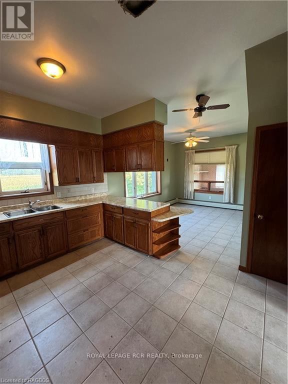 7772 Side Road 5 E, Wellington North, Ontario  N0G 2E0 - Photo 8 - X11898794