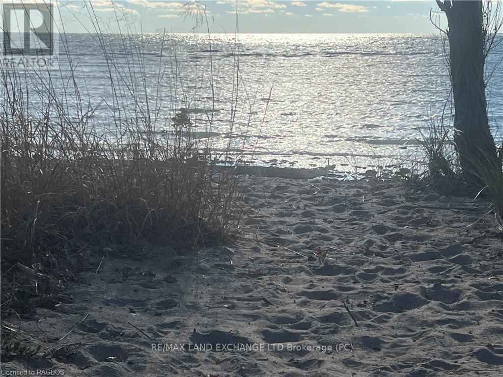 112 Huron Road, Huron-Kinloss, Ontario  N0G 2R0 - Photo 22 - X11898805