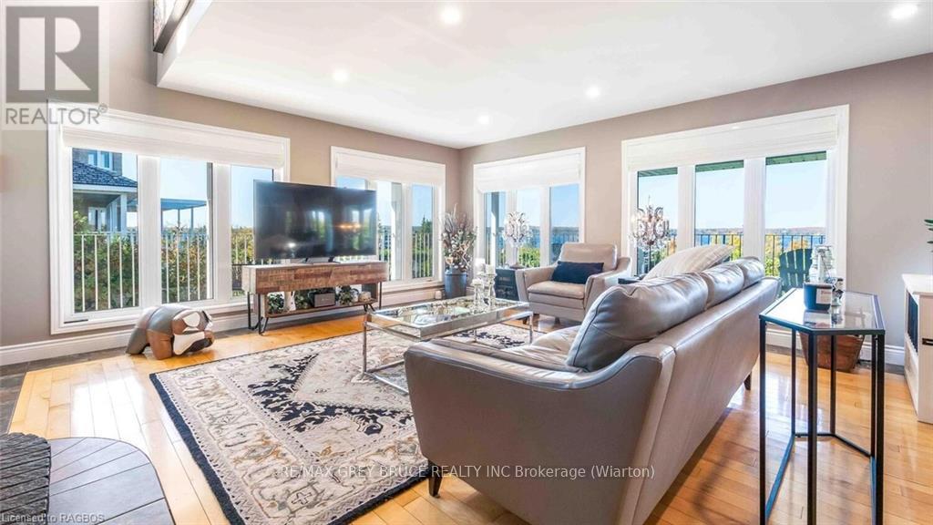 151 Grandore Street W, Georgian Bluffs, Ontario  N0H 2T0 - Photo 10 - X11898820