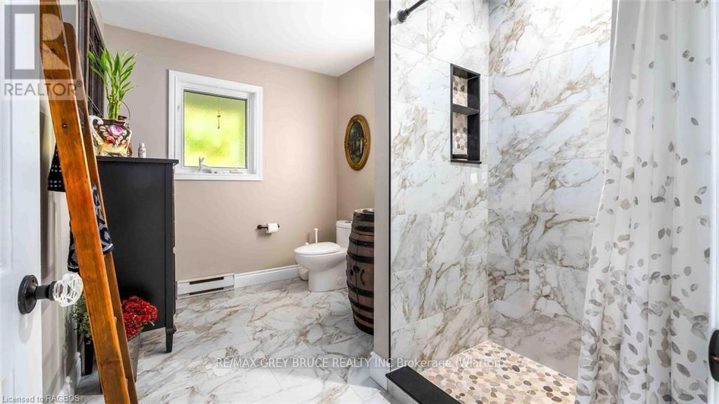 151 Grandore Street W, Georgian Bluffs, Ontario  N0H 2T0 - Photo 24 - X11898820