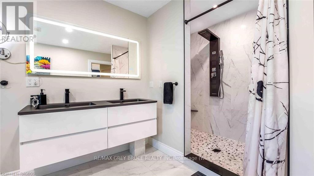 151 Grandore Street W, Georgian Bluffs, Ontario  N0H 2T0 - Photo 33 - X11898820