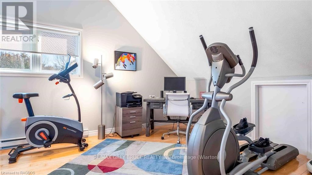 151 Grandore Street W, Georgian Bluffs, Ontario  N0H 2T0 - Photo 34 - X11898820