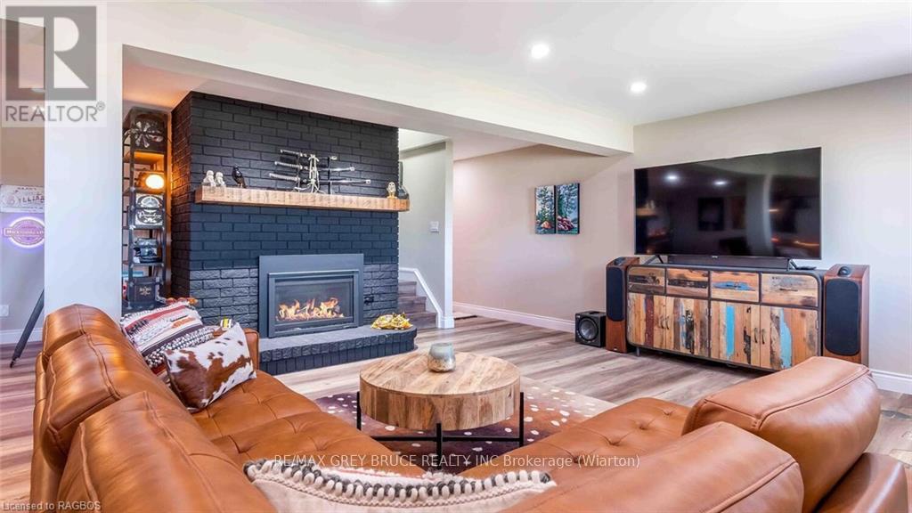 151 Grandore Street W, Georgian Bluffs, Ontario  N0H 2T0 - Photo 37 - X11898820