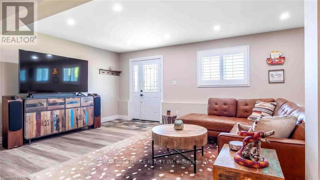 151 Grandore Street W, Georgian Bluffs, Ontario  N0H 2T0 - Photo 38 - X11898820