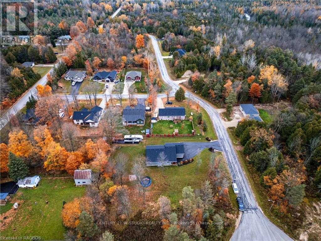 135 Confederation Drive, Chatsworth, Ontario  N0H 1R0 - Photo 15 - X11898829