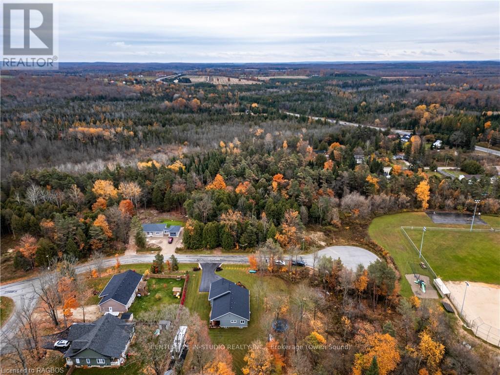 135 Confederation Drive, Chatsworth, Ontario  N0H 1R0 - Photo 18 - X11898829