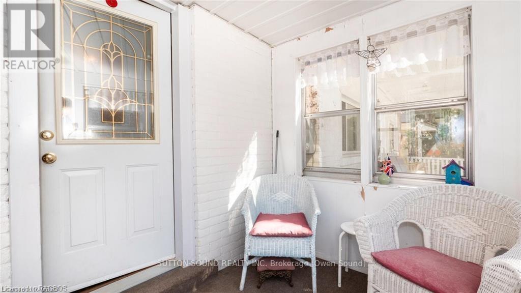 967 4th Avenue W, Owen Sound, Ontario  N4K 4V7 - Photo 3 - X11898836