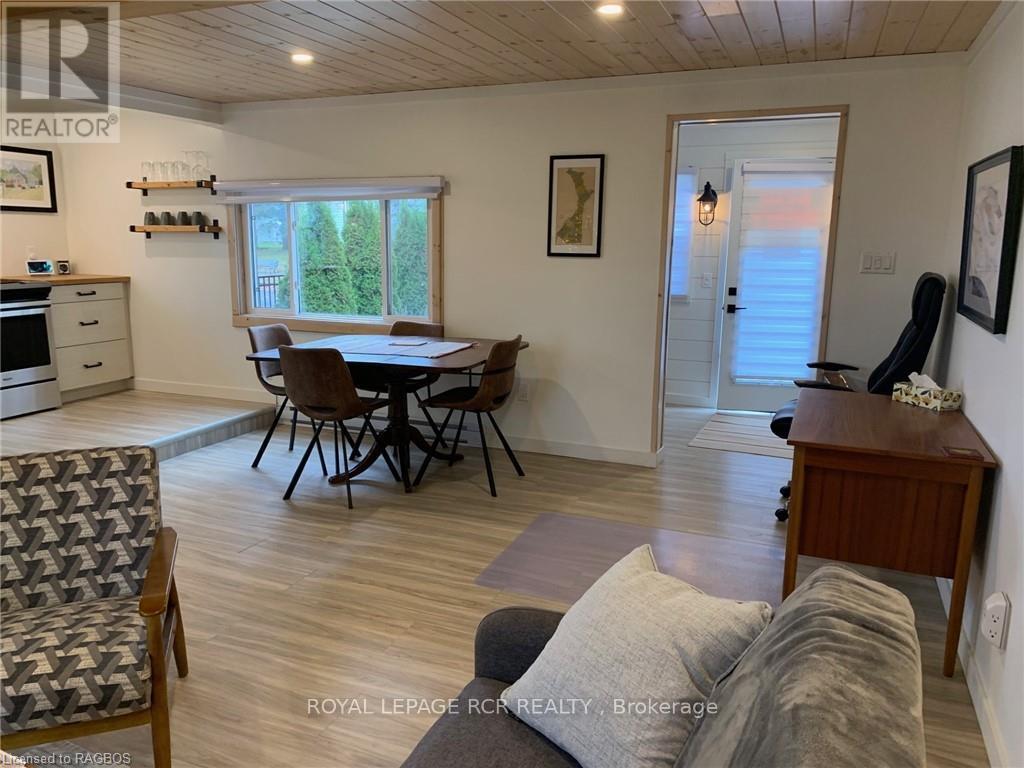 2 John Street, Northern Bruce Peninsula, Ontario  N0H 1W0 - Photo 16 - X11898839