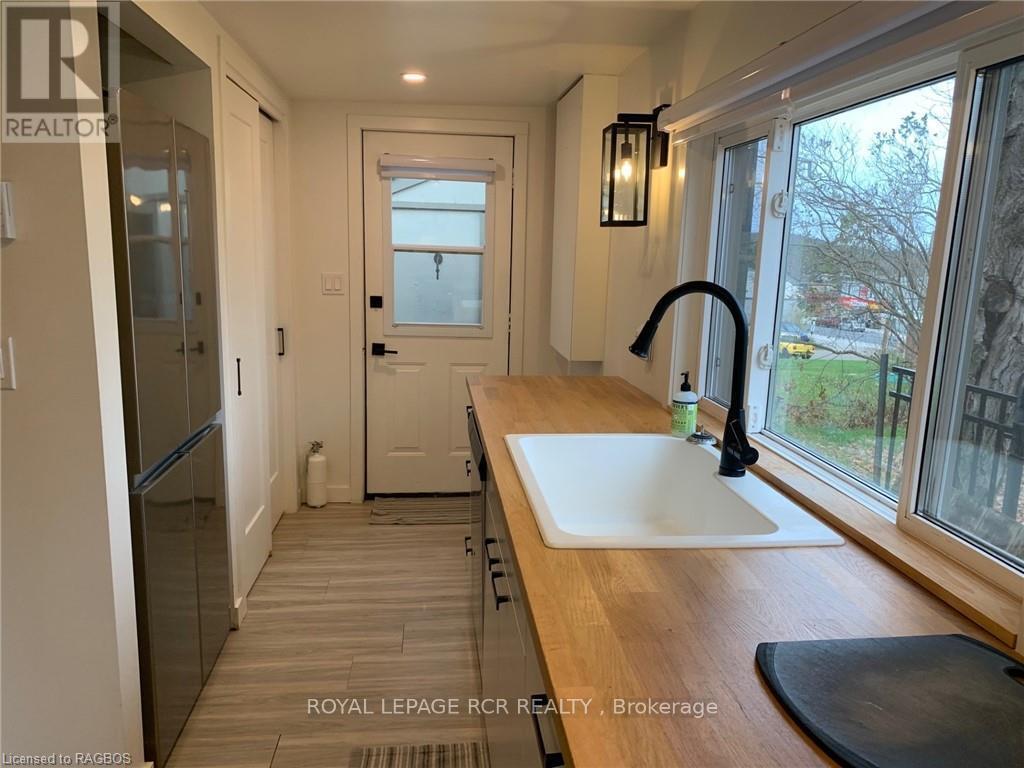 2 John Street, Northern Bruce Peninsula, Ontario  N0H 1W0 - Photo 25 - X11898839