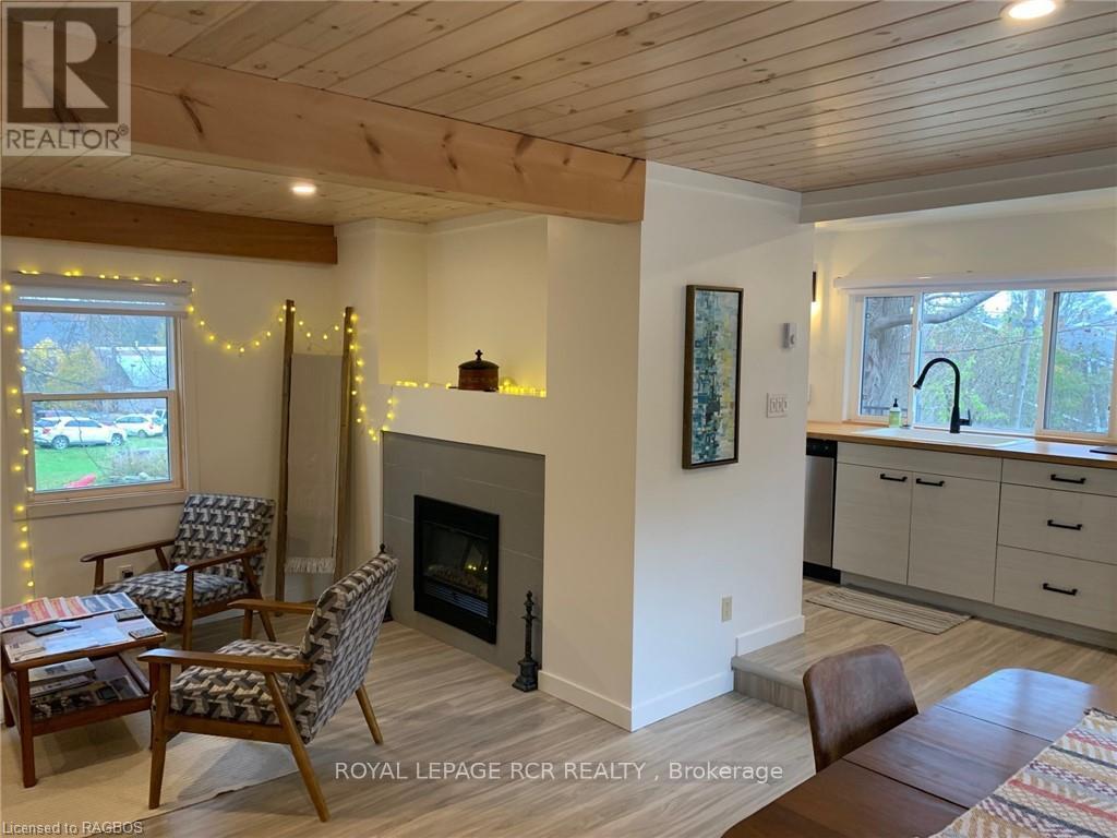 2 John Street, Northern Bruce Peninsula, Ontario  N0H 1W0 - Photo 36 - X11898839