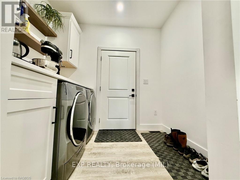 213 Devinwood Ave, Brockton, Ontario  N0G 2V0 - Photo 15 - X11898843