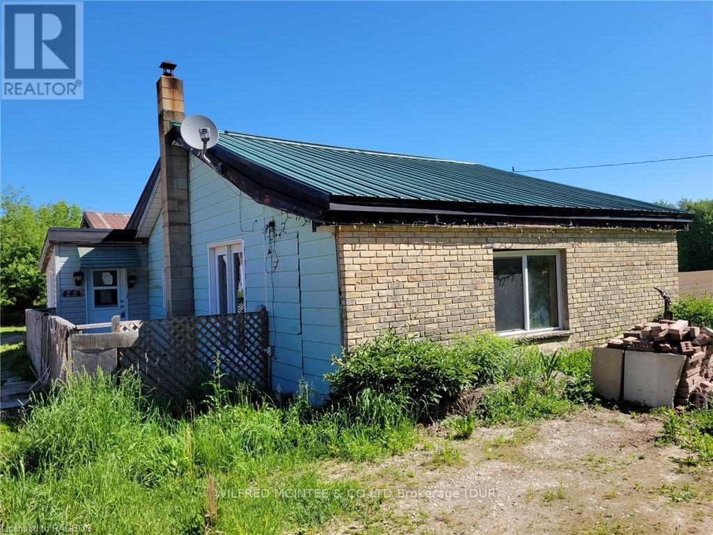 444 Chepstow Road, Brockton, Ontario  N0G 1K0 - Photo 4 - X11898825