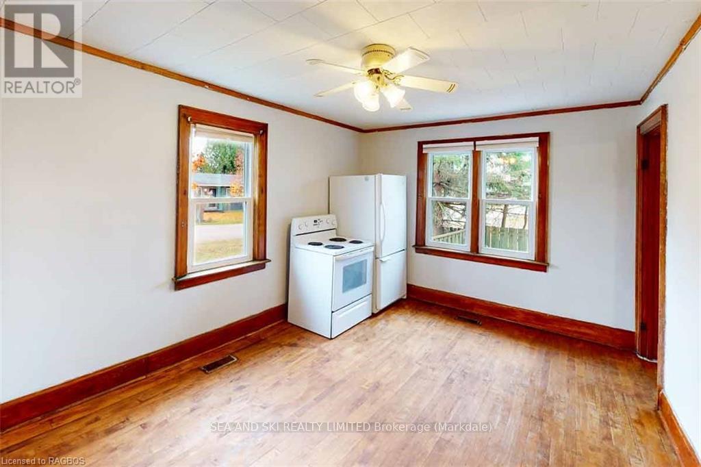 22 Greenview Lane, Grey Highlands, Ontario  N0C 1H0 - Photo 10 - X11898846