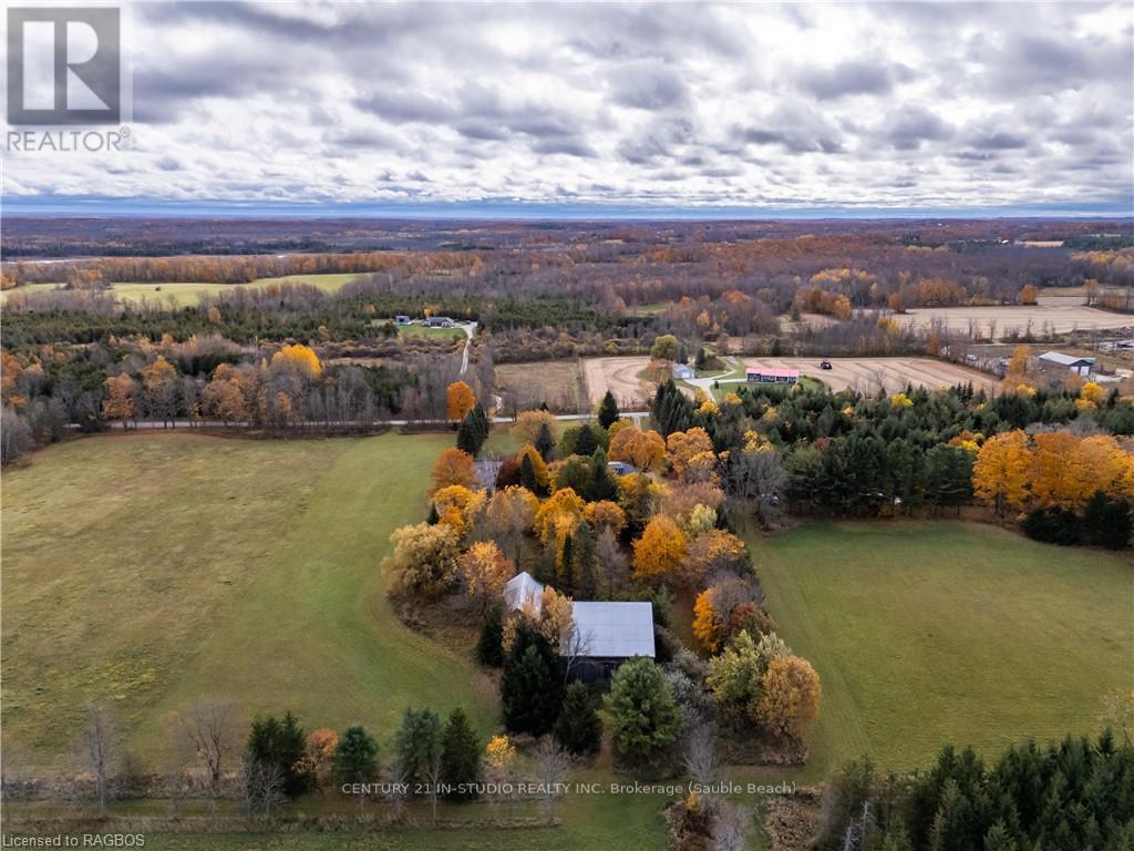 382105 Concession Road 17, Georgian Bluffs, Ontario  N0H 2T0 - Photo 10 - X11898854