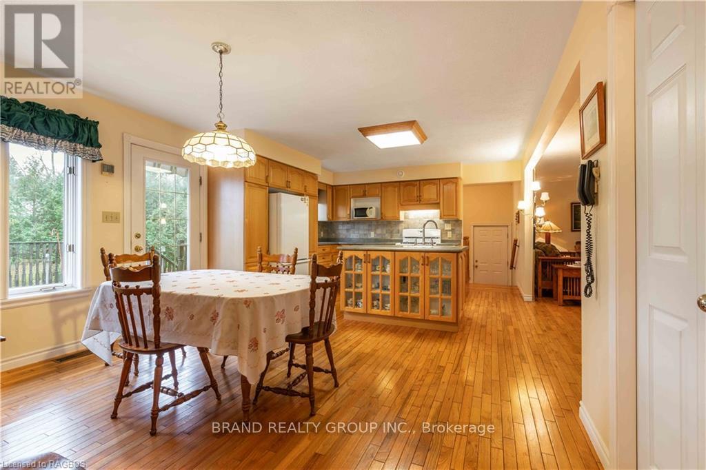 109 Alexandria St, Georgian Bluffs, Ontario  N0H 1S0 - Photo 10 - X11898857