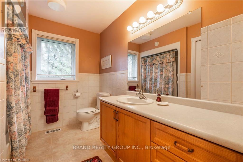 109 Alexandria St, Georgian Bluffs, Ontario  N0H 1S0 - Photo 13 - X11898857
