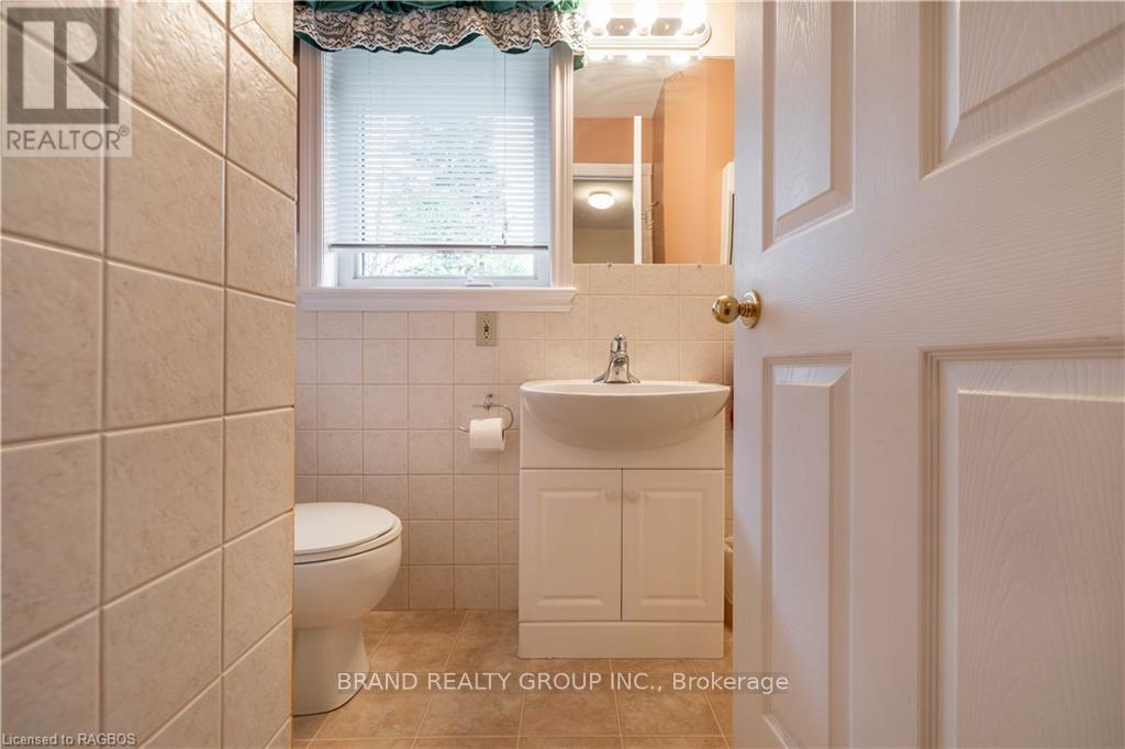 109 Alexandria St, Georgian Bluffs, Ontario  N0H 1S0 - Photo 20 - X11898857