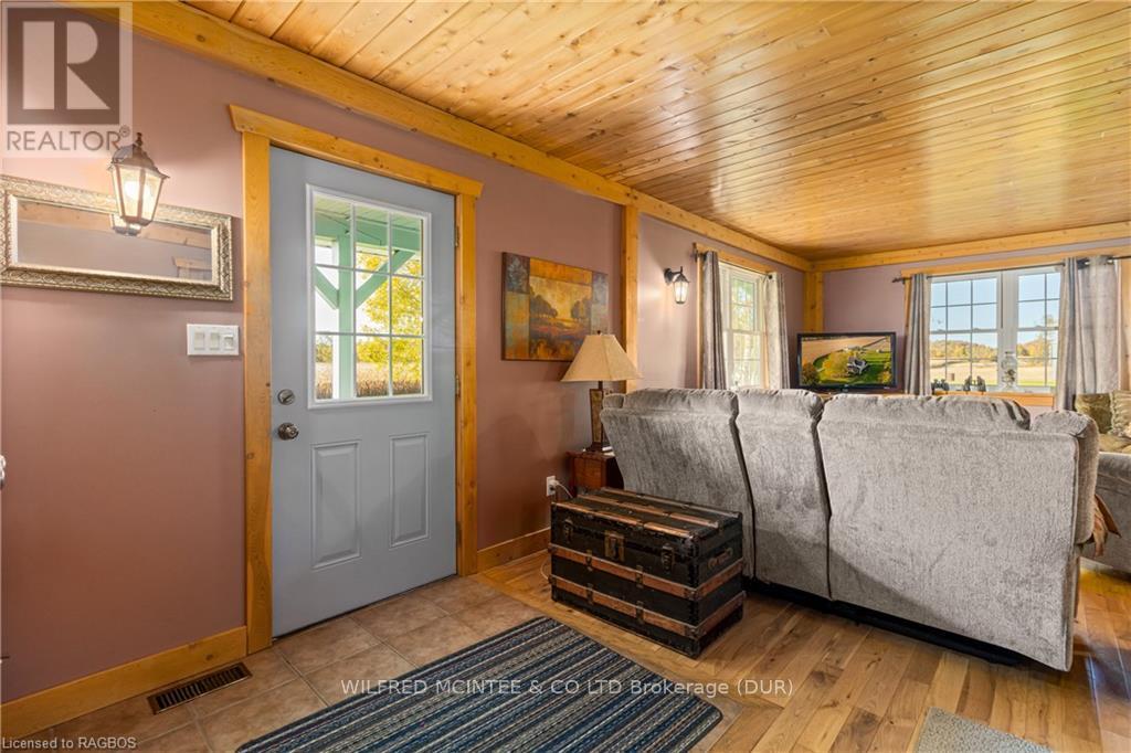 522223 Concession 12 Ndr, West Grey, Ontario  N0G 1S0 - Photo 12 - X11898884