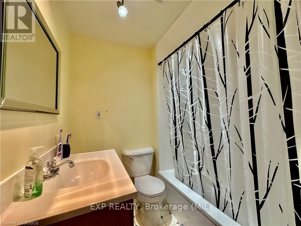 618 8th Avenue, Hanover, Ontario  N4N 2L3 - Photo 11 - X11898888