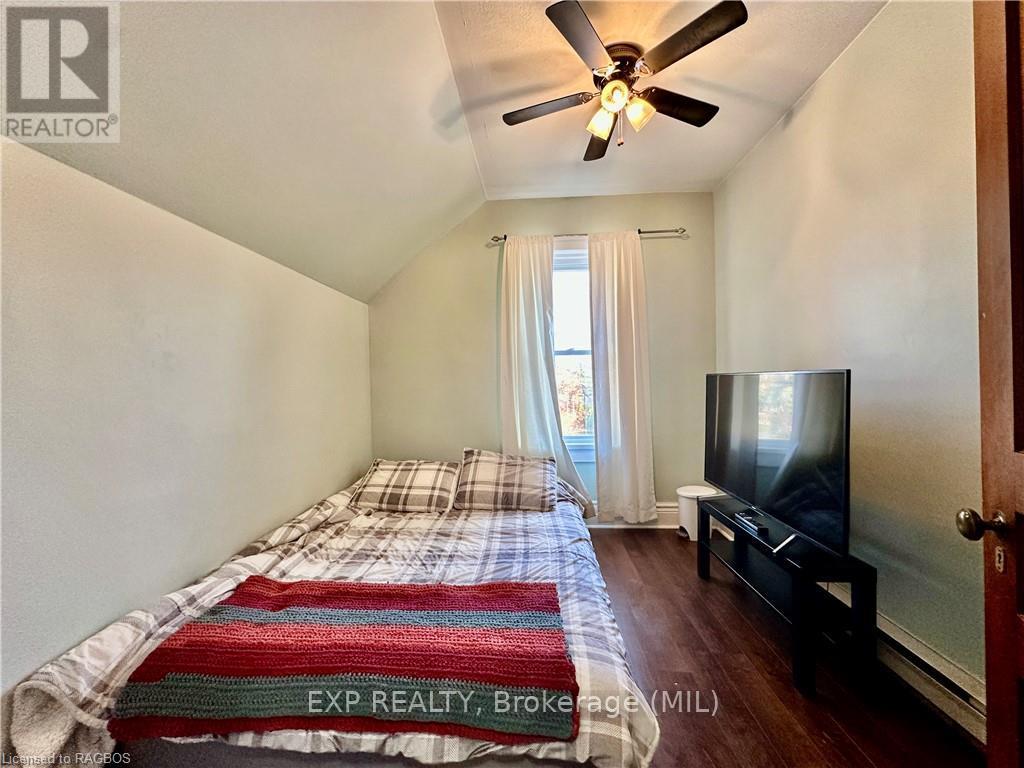 618 8th Avenue, Hanover, Ontario  N4N 2L3 - Photo 12 - X11898888