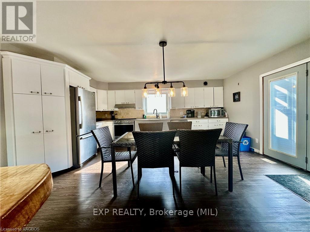 618 8th Avenue, Hanover, Ontario  N4N 2L3 - Photo 7 - X11898888