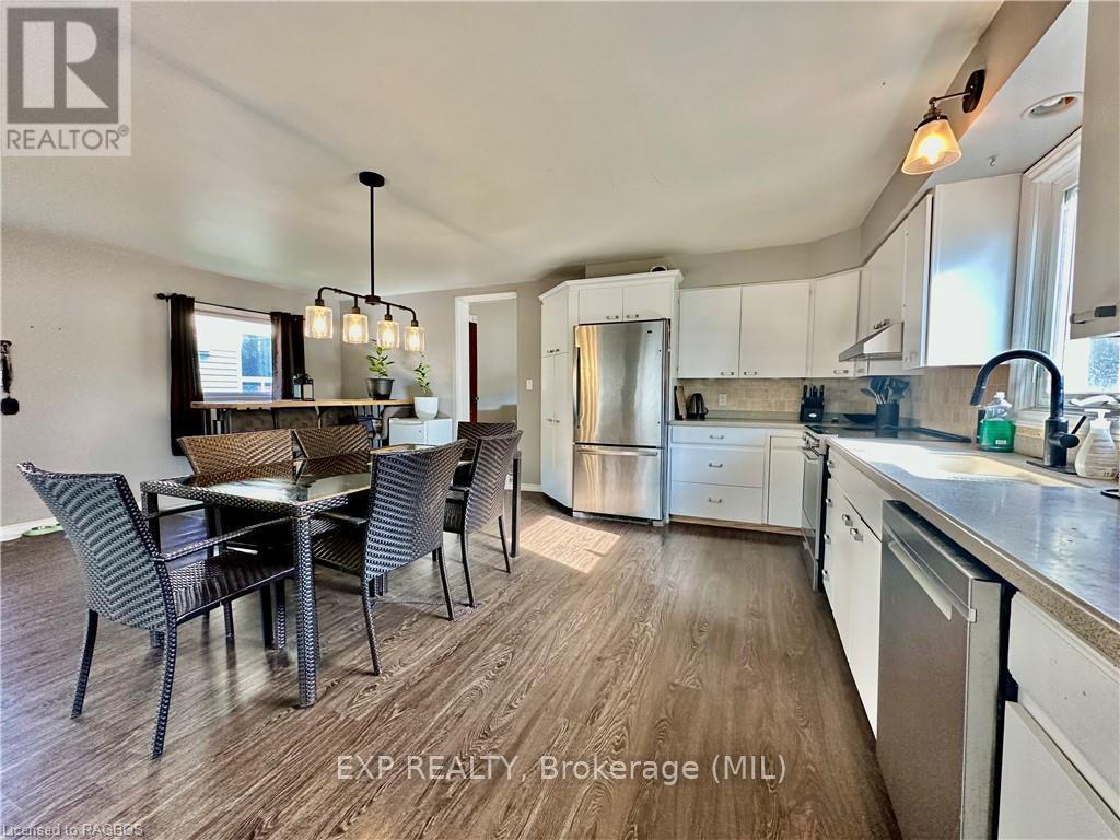 618 8th Avenue, Hanover, Ontario  N4N 2L3 - Photo 8 - X11898888
