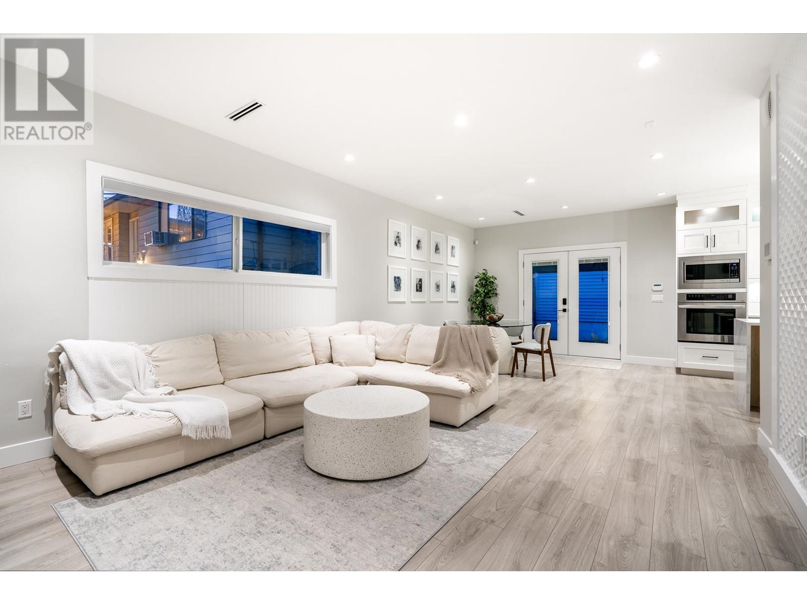 3431 Victoria Drive, Coquitlam, British Columbia  V3B 2V5 - Photo 6 - R2949202