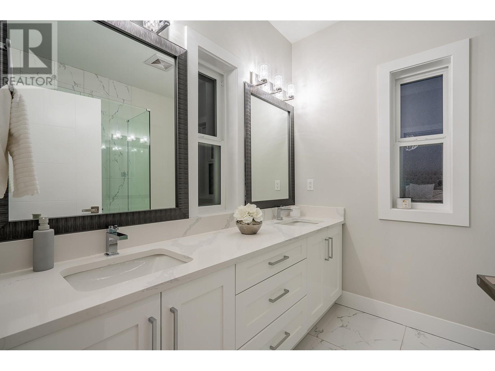 3431 Victoria Drive, Coquitlam, British Columbia  V3B 2V5 - Photo 11 - R2949202