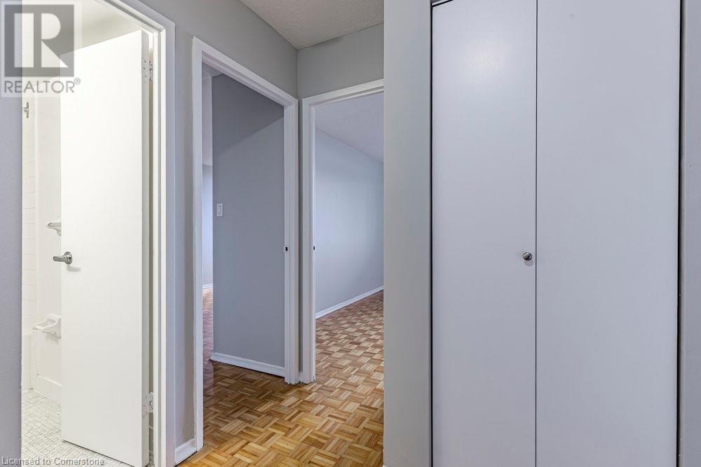 770 Hager Avenue Unit# 402, Burlington, Ontario  L7S 1X1 - Photo 13 - 40686170