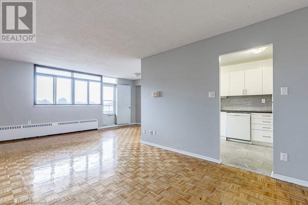 770 Hager Avenue Unit# 402, Burlington, Ontario  L7S 1X1 - Photo 5 - 40686170